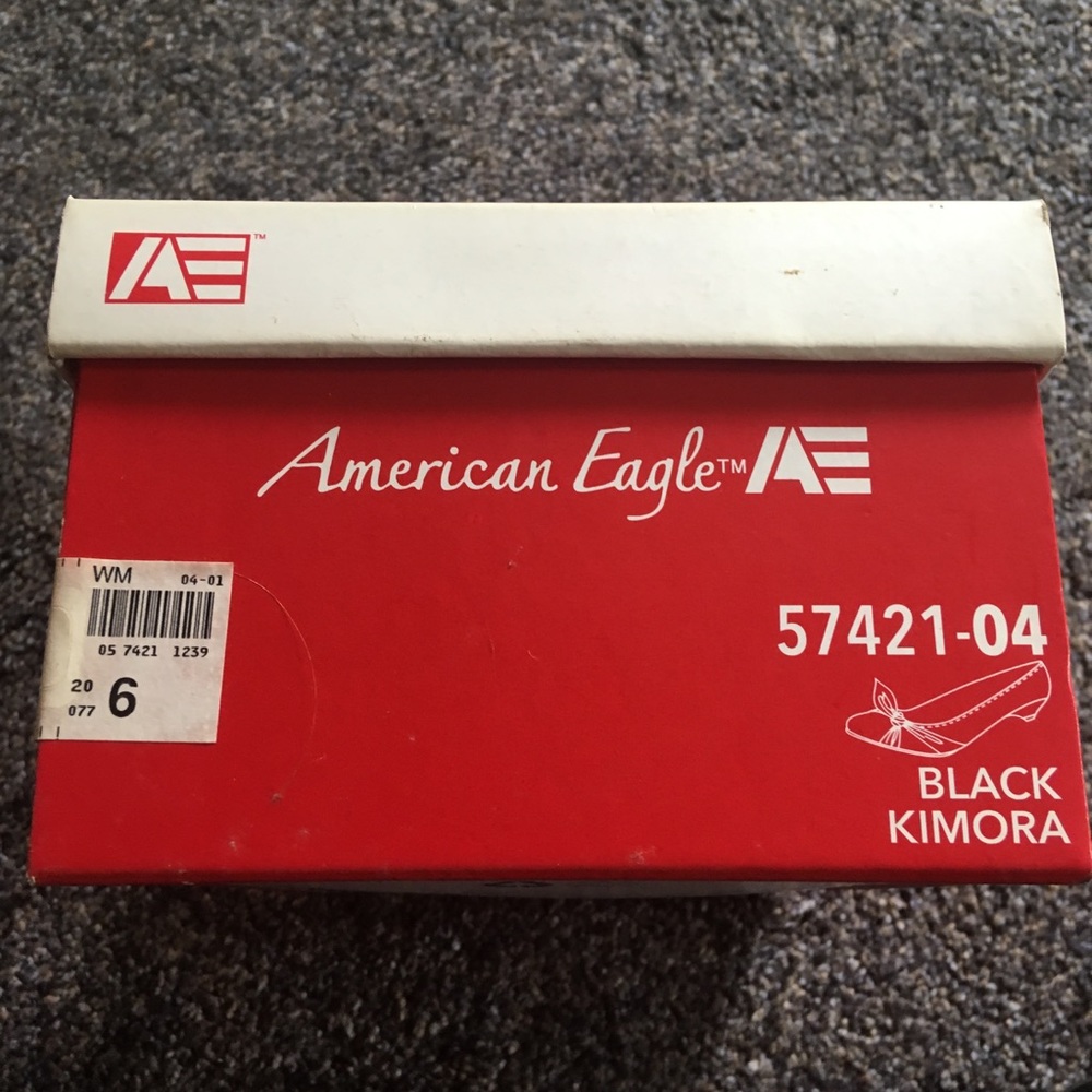 American Eagle Black Bow Kitten Heels - Picture 7 of 7